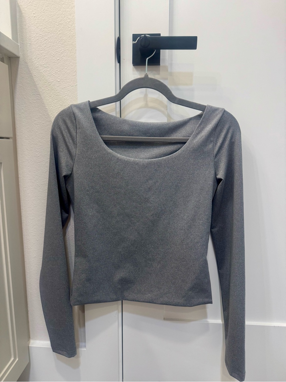 Gray Long-Sleeve Scoop Neck Women's Top